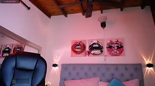 Snapshot of ASHLIE_DIXON1 chatting on 03/17/25, 07:26 ASHLIE DIXON1 online show from 03/17/25, 07:26