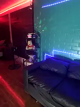 TRISH MILF online show from 12/09/24, 12:45