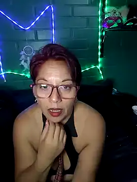 TRISH MILF online show from 02/05/25, 01:04