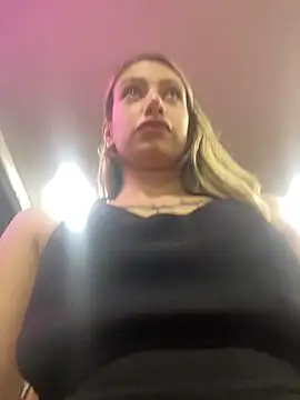 loira messi online show from 02/28/25, 10:28