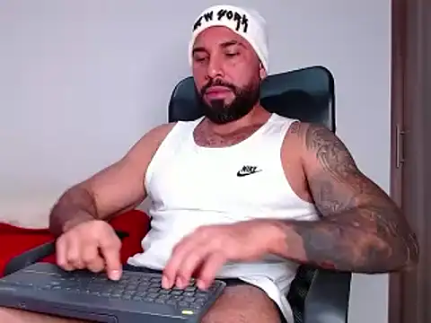 roman muscle online show from 02/12/25, 03:40