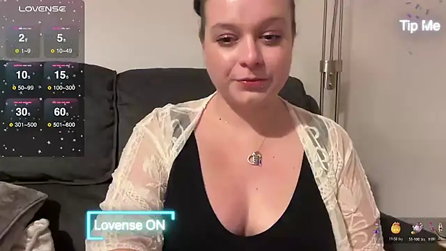 NaughtyWifeUK online show from 12/02/24, 09:17