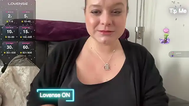 NaughtyWifeUK online show from 12/06/24, 11:22