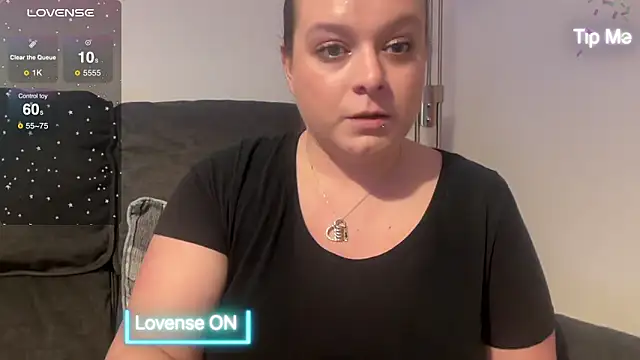 NaughtyWifeUK online show from 12/30/24, 10:34