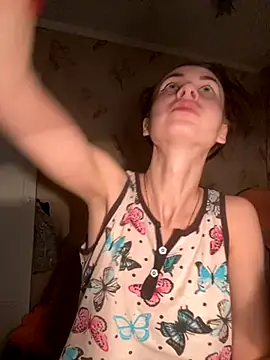 Starry Siren online show from 10/26/25, 05:41