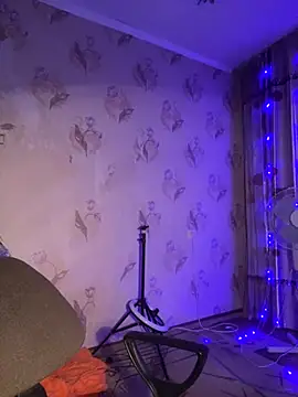 Starry Siren online show from 11/19/25, 06:08