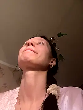 Starry Siren online show from 12/04/25, 03:21