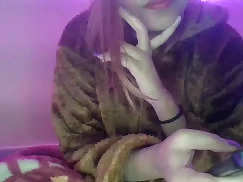 Snapshot of your_Shanvi chatting on 12/16/24, 03:54 your Shanvi online show from 12/16/24, 03:54