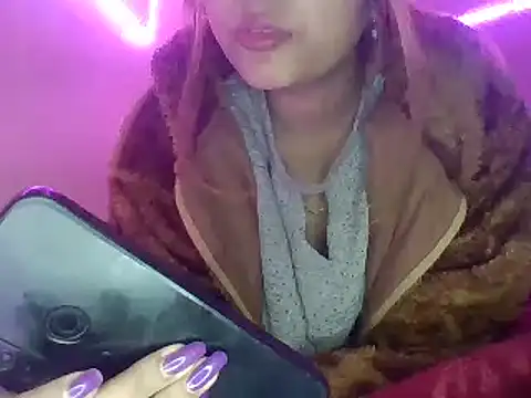 Snapshot of your_Shanvi chatting on 12/19/24, 04:57 your Shanvi online show from 12/19/24, 04:57