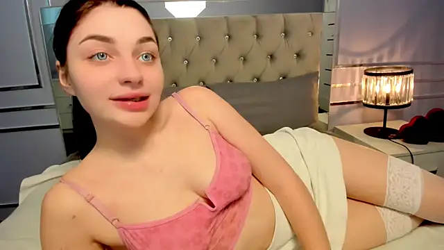 AngelinaWett online show from 02/22/25, 10:18