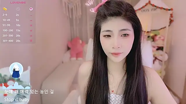 Vaidurya-Yolo online show from 04/15/26, 02:13