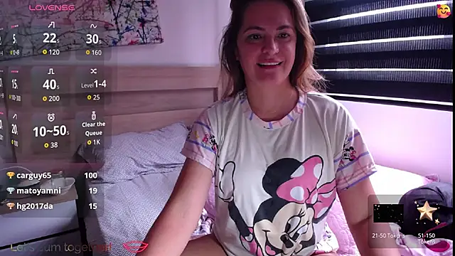 ParisW online show from 09/18/25, 01:24