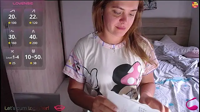 ParisW online show from 09/30/25, 12:10