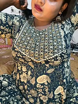 Ayesha mahi online show from 10/26/25, 09:15