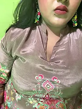 Snapshot of Ayesha_mahi chatting on 06/07/26, 09:13 Ayesha mahi online show from 06/07/26, 09:13