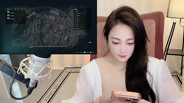 Snapshot of Daisy-77 chatting on 06/18/26, 01:15 Daisy-77 online show from 06/18/26, 01:15