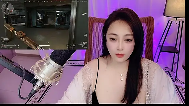 Snapshot of Daisy-77 chatting on 07/15/26, 02:11 Daisy-77 online show from 07/15/26, 02:11
