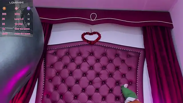 Maddissonlove online show from 12/15/25, 12:53