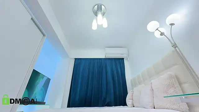 ScarlettAndTom online show from 10/03/25, 08:06