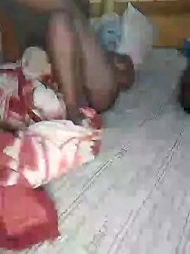 Snapshot of African_Masked_Couple chatting on 12/20/24, 06:45 African Masked Couple online show from 12/20/24, 06:45