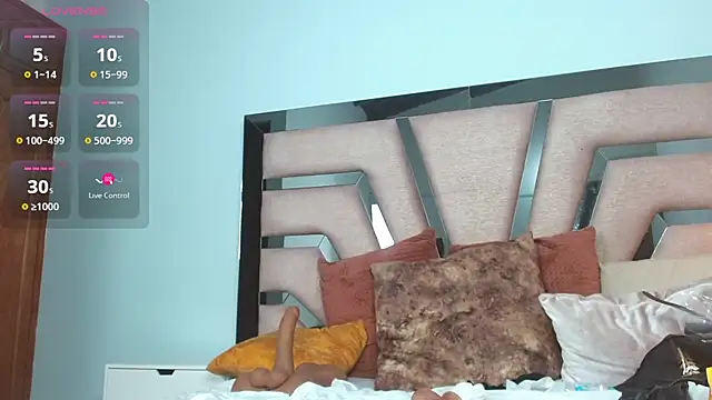 cintia hills online show from 03/08/25, 06:54