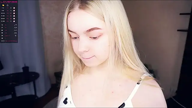 ZaraCreedon online show from 02/13/25, 07:21