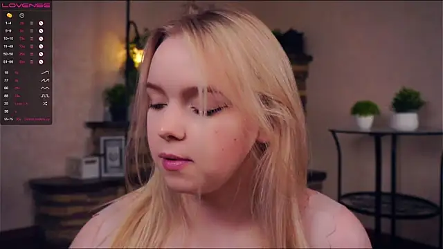 ZaraCreedon online show from 03/11/25, 04:21