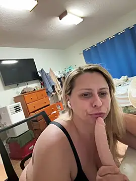 Hotslut187 online show from 04/01/26, 04:57