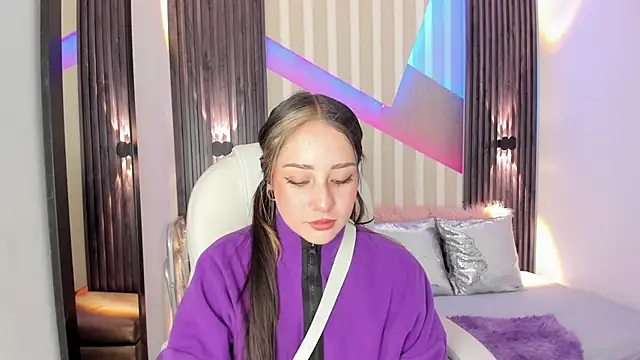 emily layton online show from 10/05/25, 04:16