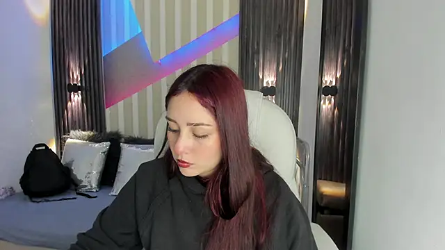 emily layton online show from 11/26/25, 03:46