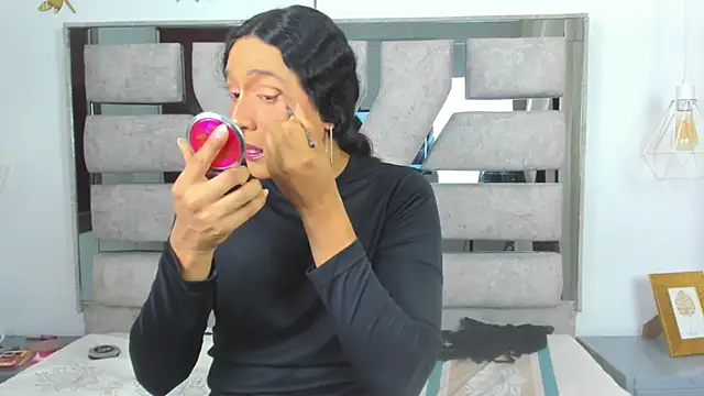 Alison Chan  online show from 12/01/25, 03:50