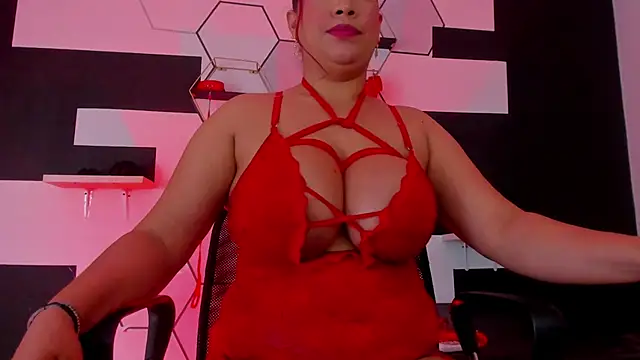 Snapshot of alondrabigtits chatting on 02/09/25, 03:34 alondrabigtits online show from 02/09/25, 03:34
