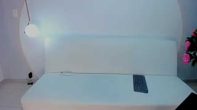 Ada Monroe10 online show from 12/15/25, 01:26