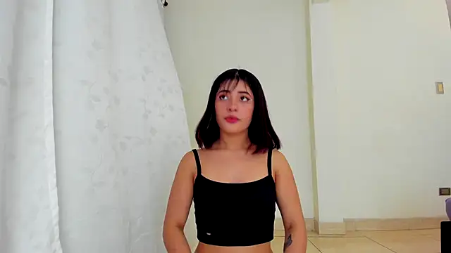 Snapshot of RileySkye chatting on 12/09/24, 12:23 RileySkye online show from 12/09/24, 12:23