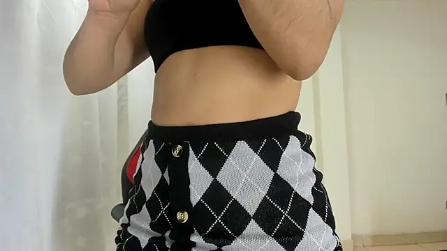 Snapshot of RileySkye chatting on 12/16/24, 03:40 RileySkye online show from 12/16/24, 03:40