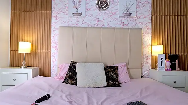 Snapshot of RileySkye chatting on 10/11/25, 06:39 RileySkye online show from 10/11/25, 06:39