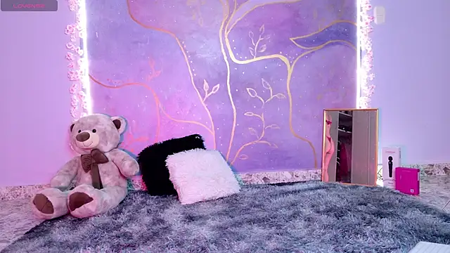 Snapshot of RileySkye chatting on 05/02/26, 06:57 RileySkye online show from 05/02/26, 06:57