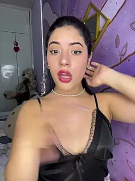 Snapshot of RileySkye chatting on 06/25/26, 06:34 RileySkye online show from 06/25/26, 06:34