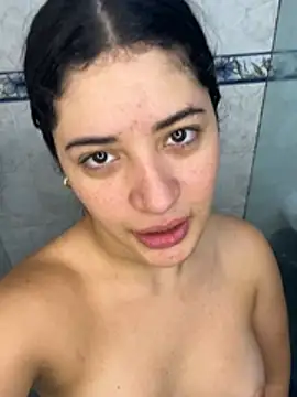 Snapshot of RileySkye chatting on 07/06/26, 05:26 RileySkye online show from 07/06/26, 05:26