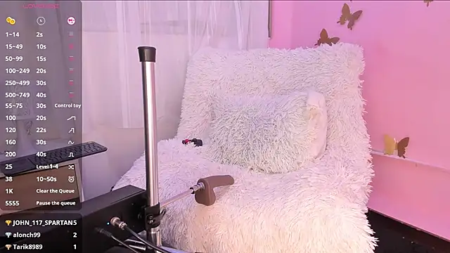 Snapshot of Alba_Olimpo chatting on 02/20/25, 07:01 Alba Olimpo online show from 02/20/25, 07:01