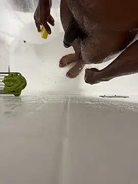 Snapshot of mrPopsicle007 chatting on 03/17/25, 03:36 mrPopsicle007 online show from 03/17/25, 03:36