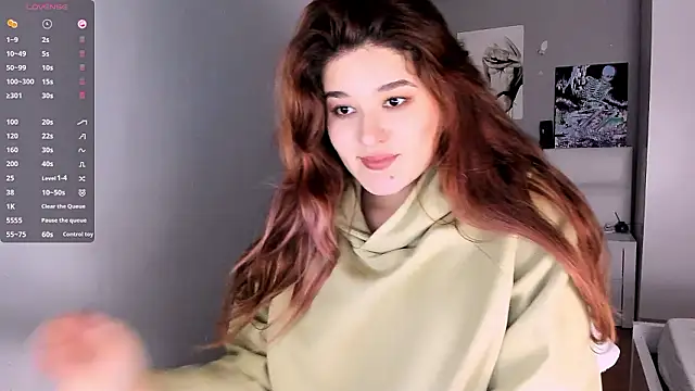 Snapshot of July_Slowdive chatting on 12/06/24, 02:28 July Slowdive online show from 12/06/24, 02:28