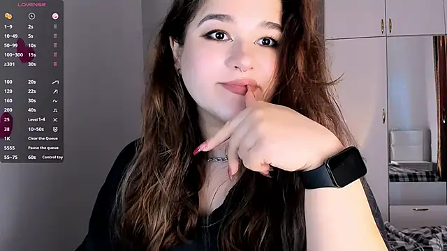 Snapshot of July_Slowdive chatting on 02/17/25, 09:03 July Slowdive online show from 02/17/25, 09:03