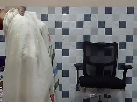 bhabhi jaan11 online show from 10/25/25, 01:40