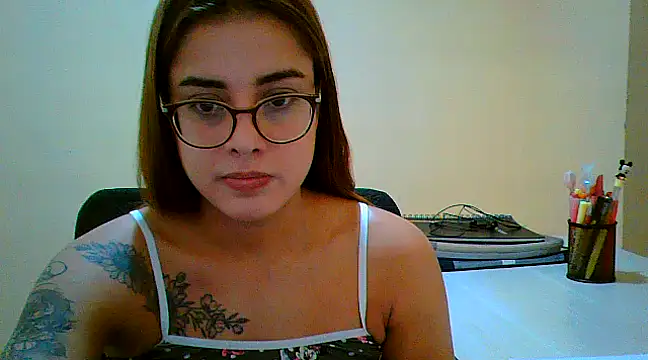 maliamiller online show from 03/16/25, 06:20