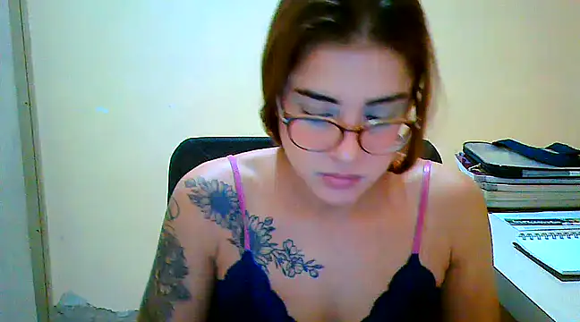 maliamiller online show from 03/19/25, 05:41