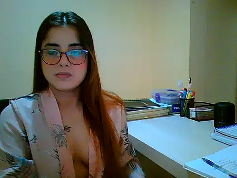 maliamiller online show from 09/17/25, 04:14