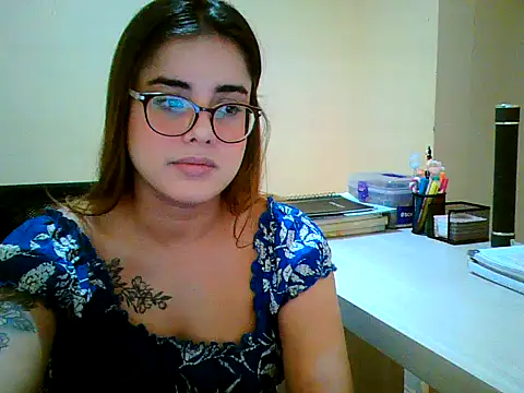 maliamiller online show from 09/18/25, 12:29