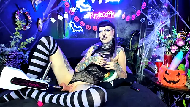 Purple Coffin666 online show from 11/19/25, 10:32