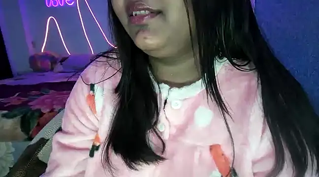 expression queen online show from 12/03/24, 05:23